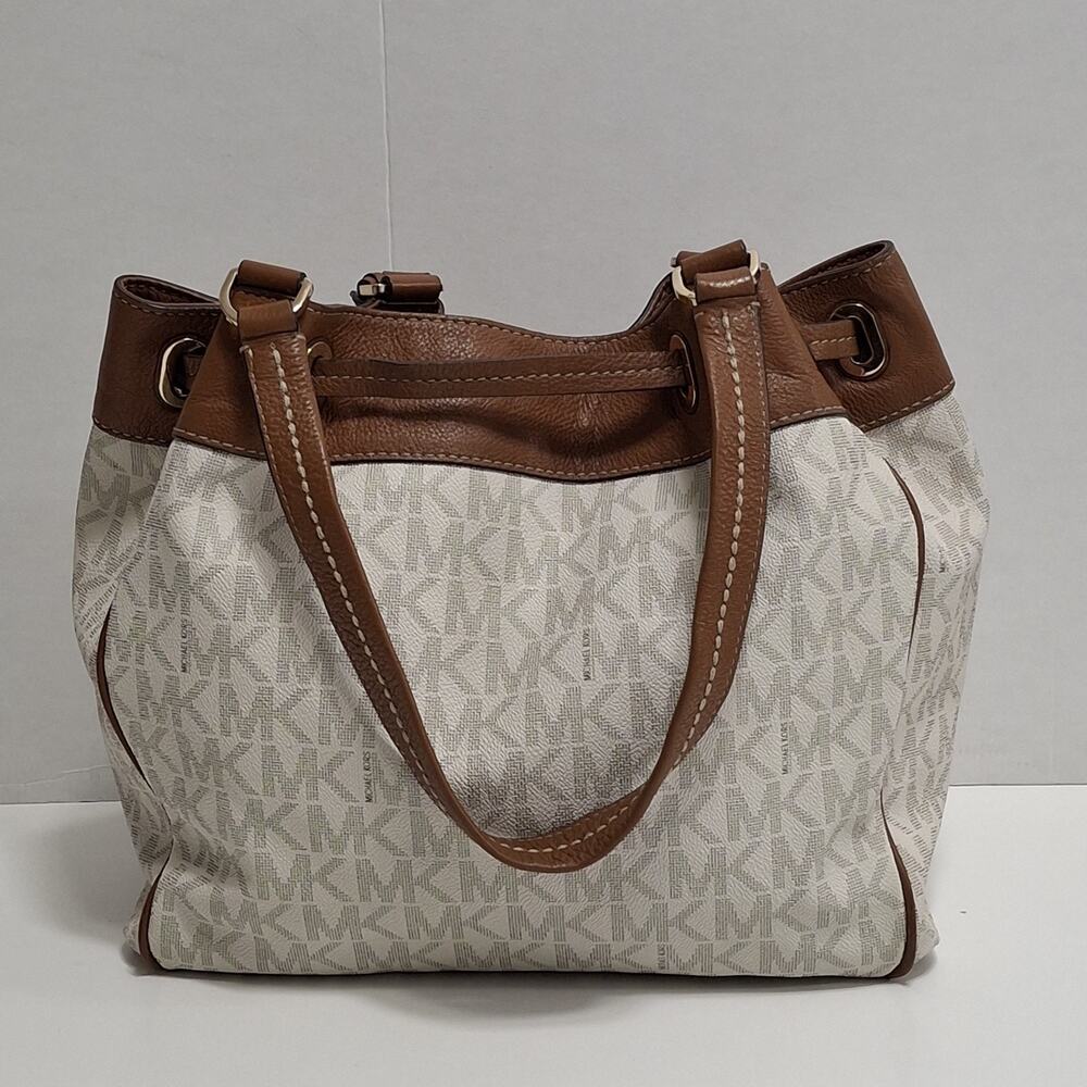 Michael Kors Marina Large Drawstring Tote (Dark Khaki) - Picture 2 of 11